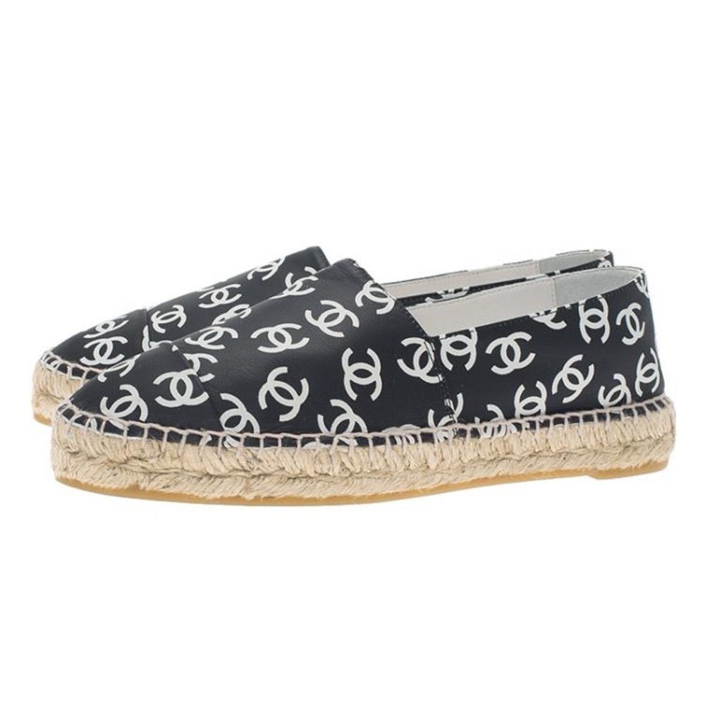 CHANEL Lamb Monogrammed CC Logo Black Leather Espadrilles